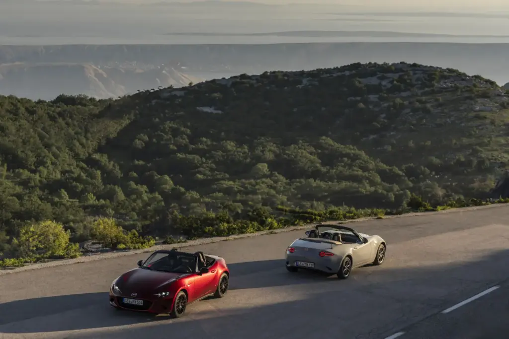 Un mito que se renueva: el nuevo Mazda MX-5 llega en septiembre 1 Motor16 MAZDA MX 5 2027 5 Motor16