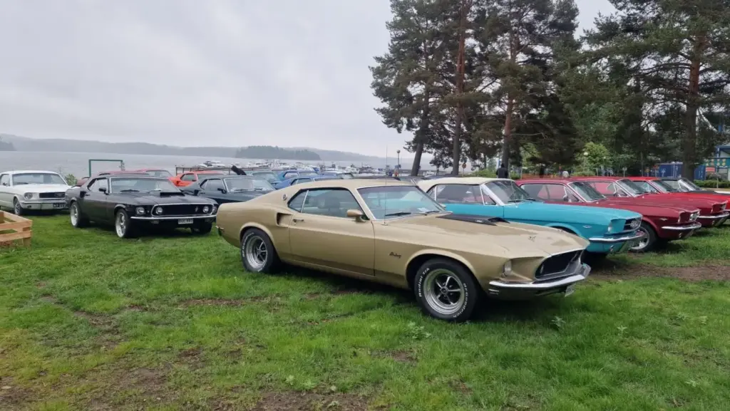 Finlandia sobre cuatro ruedas: dos museos del automóvil, una capital de diseño y un hotel con historia 20 Motor16 MOBILIA MUSEUM AUTO 8 Motor16