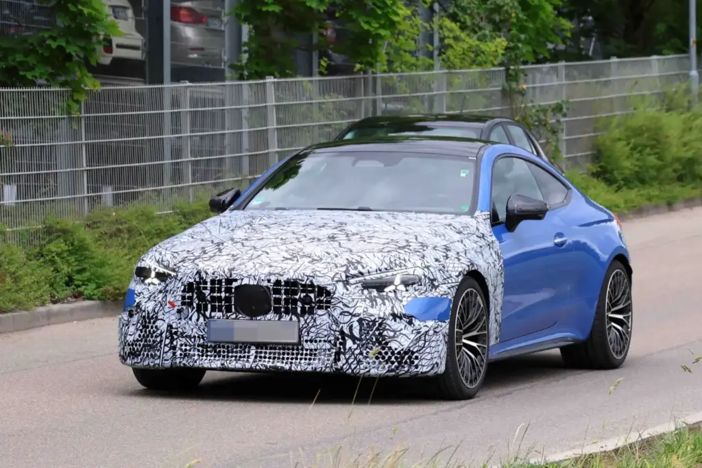 El nuevo CLE tendrá una gama AMG a la altura 21 Motor16 Mercedes AMG CLE 63 espia 19 Motor16