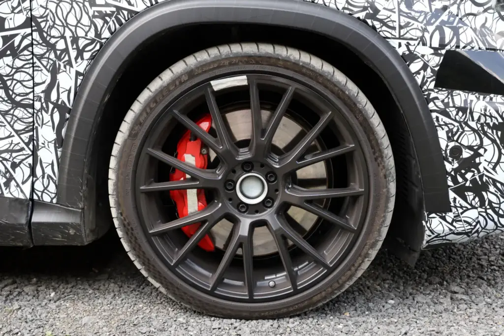 Mercedes AMG GLA 45 electrico Alpes espia 22 Motor16