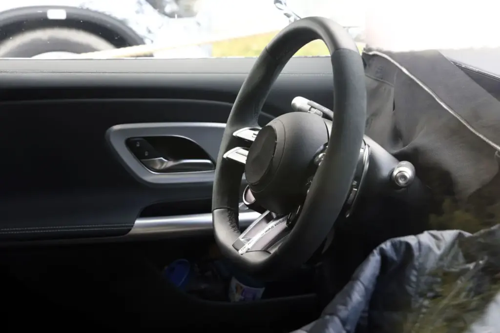 Mercedes AMG GLA 45 electrico Alpes espia 26 Motor16