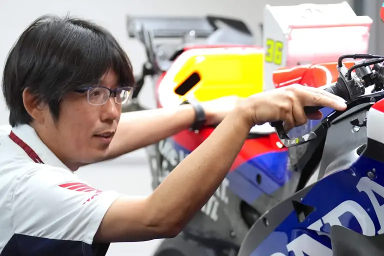 Honda HRC elige a Kawase como nuevo team manager Honda MotoGP tras la salida de Puig