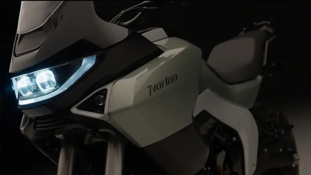 Norton Atlas: datos técnicos de la trail de 585 cc con 69 CV y precio desde 9.000 € 1 Motor16 NORTON ATLAS Y ATLAS GT (3)