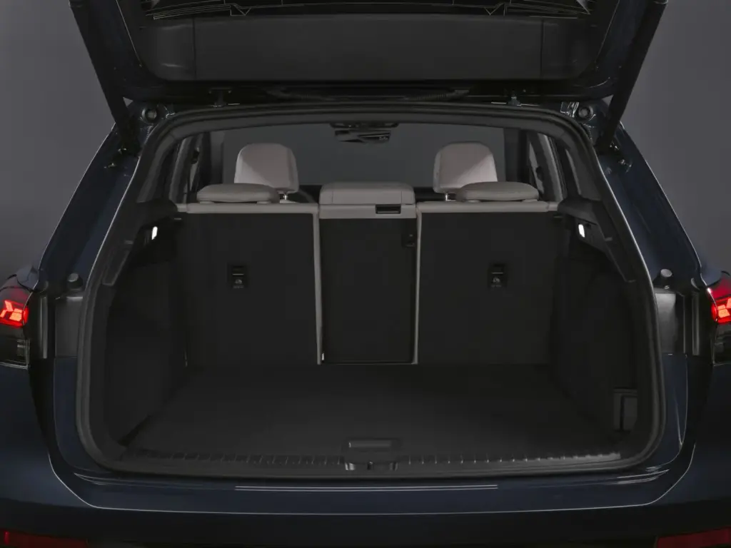 Primera prueba con el nuevo Audi Q4 e-tron Sportback. Un paso al frente 19 Motor16 Nuevo Audi Q4 e tron 10 Motor16