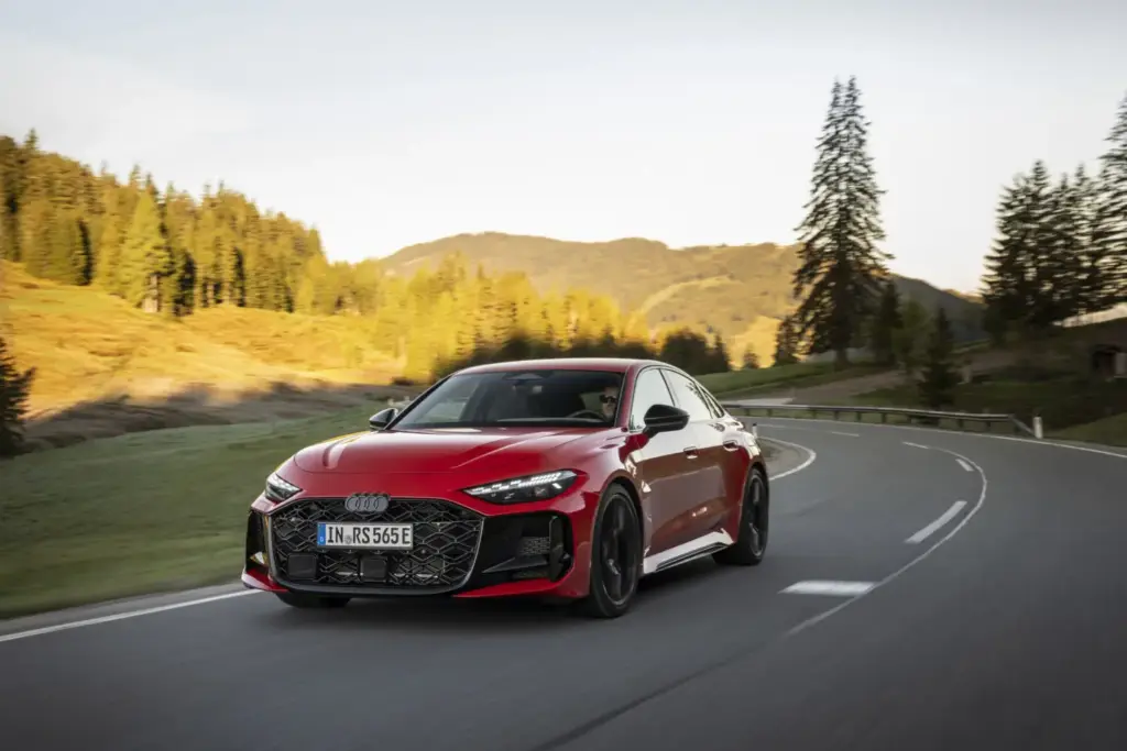 Audi RS 5: un superdeportivo, dos países 14 Motor16 Nuevo Audi RS5 10 Motor16