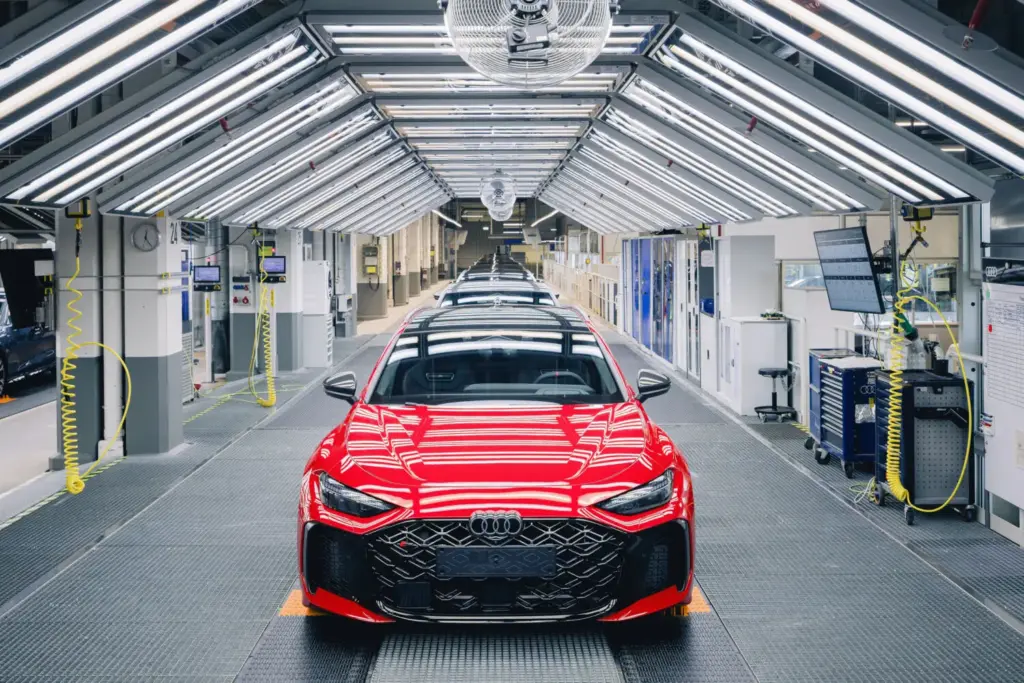 Audi RS 5: un superdeportivo, dos países 20 Motor16 Nuevo Audi RS5 16 Motor16