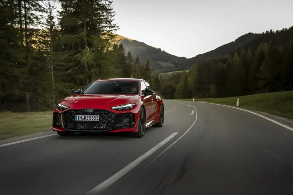 Audi RS 5: un superdeportivo, dos países 13 Motor16 Nuevo Audi RS5 9 Motor16