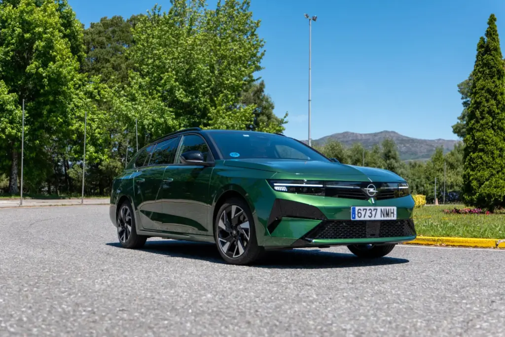 Pongamos a prueba el Opel Astra 2026: 50 Motor16 polivalente y muy convincente Opel Astra 2026 Vigo 19 Motor16