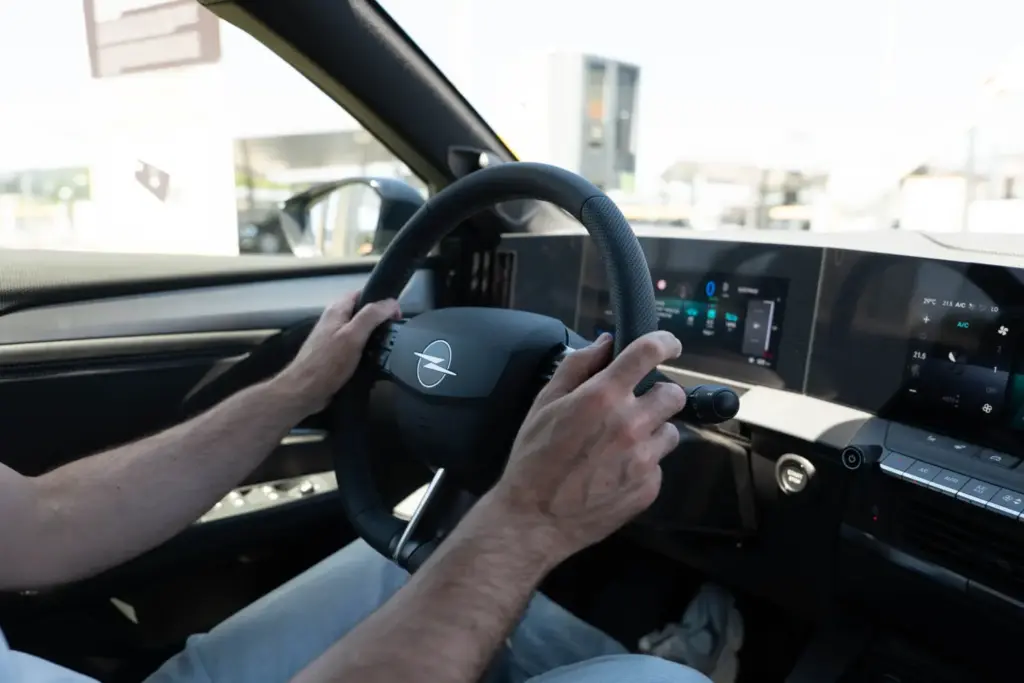 Probamos el Opel Astra 2026: 5 Motor16 polivalente y muy convincente Opel Astra 2026 Vigo 20 Motor16