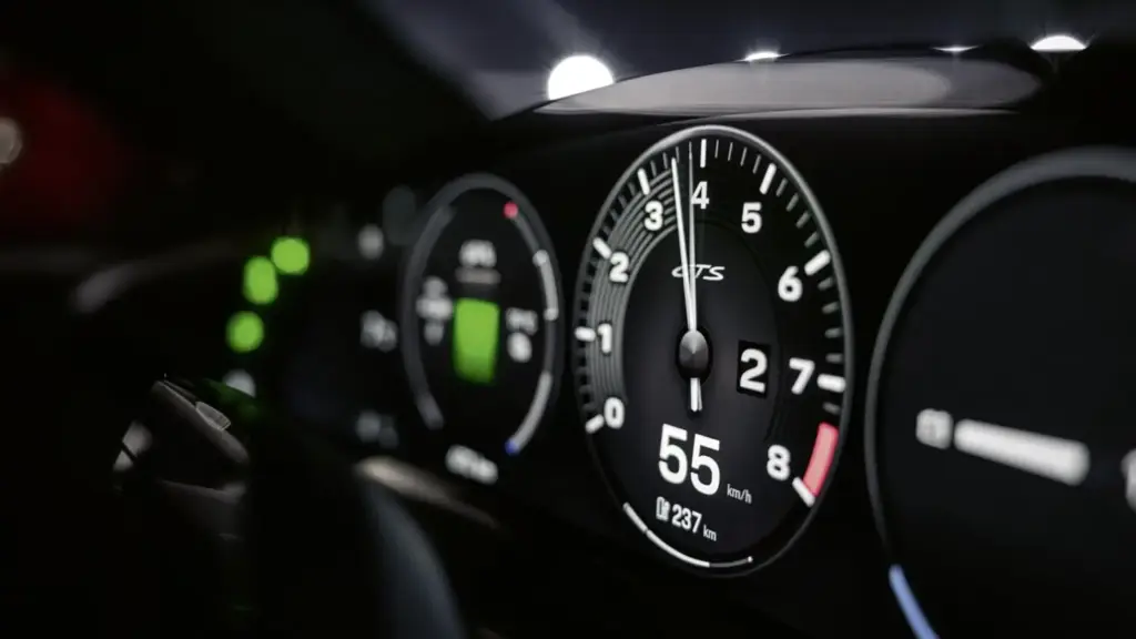 Porsche actualiza el Taycan con cambio simulado, hasta 700 km de autonomía y un nuevo Kit Manthey 7 Motor16 Porsche Taycan 2027 2 Motor16