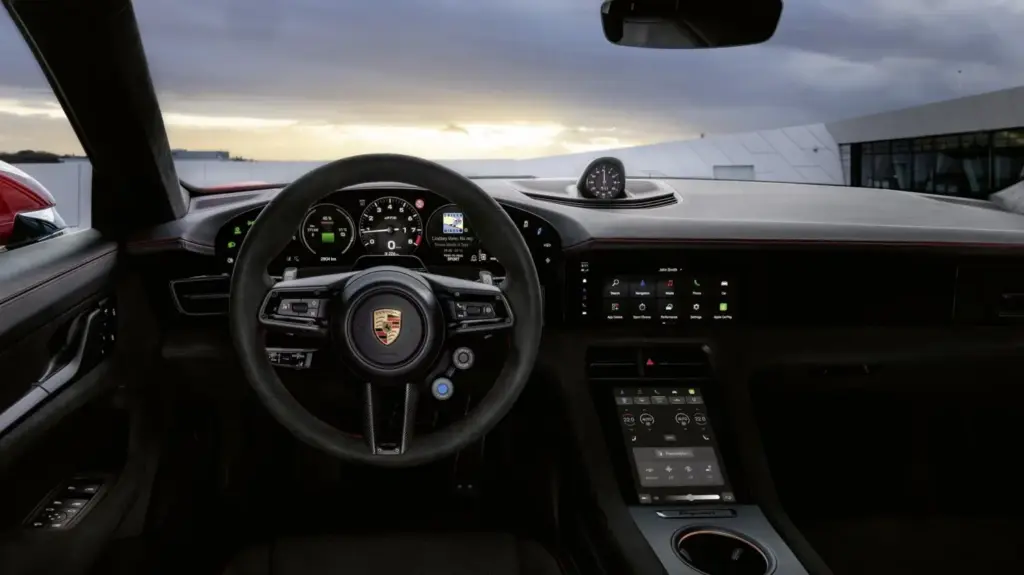 Porsche actualiza el Taycan con cambio simulado, hasta 700 km de autonomía y un nuevo Kit Manthey 3 Motor16 Porsche Taycan 2027 (5)