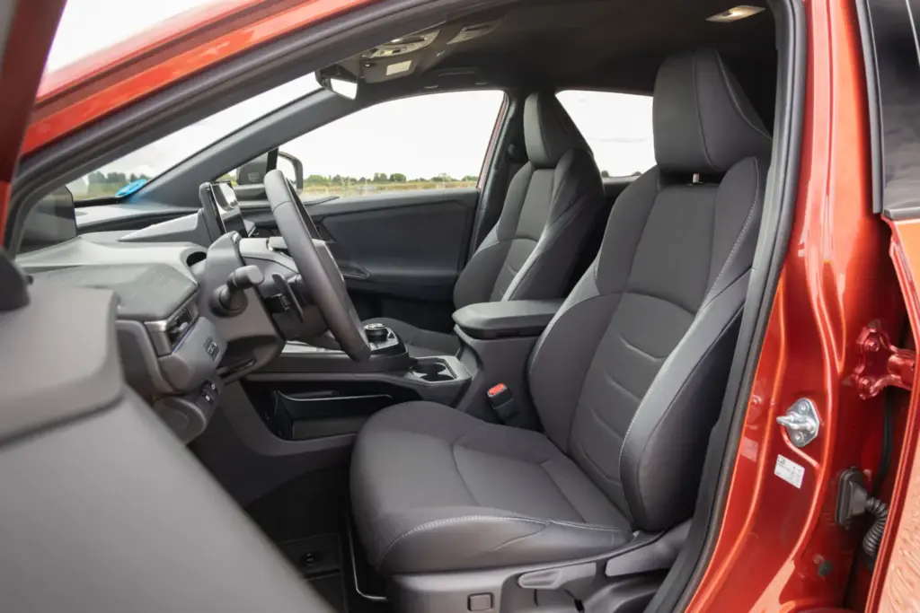 Prueba Toyota C HR 230 Electric 19 Motor16