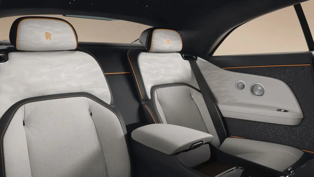 ROLLS ROYCE SPECTRE SERIES II 14 Motor16