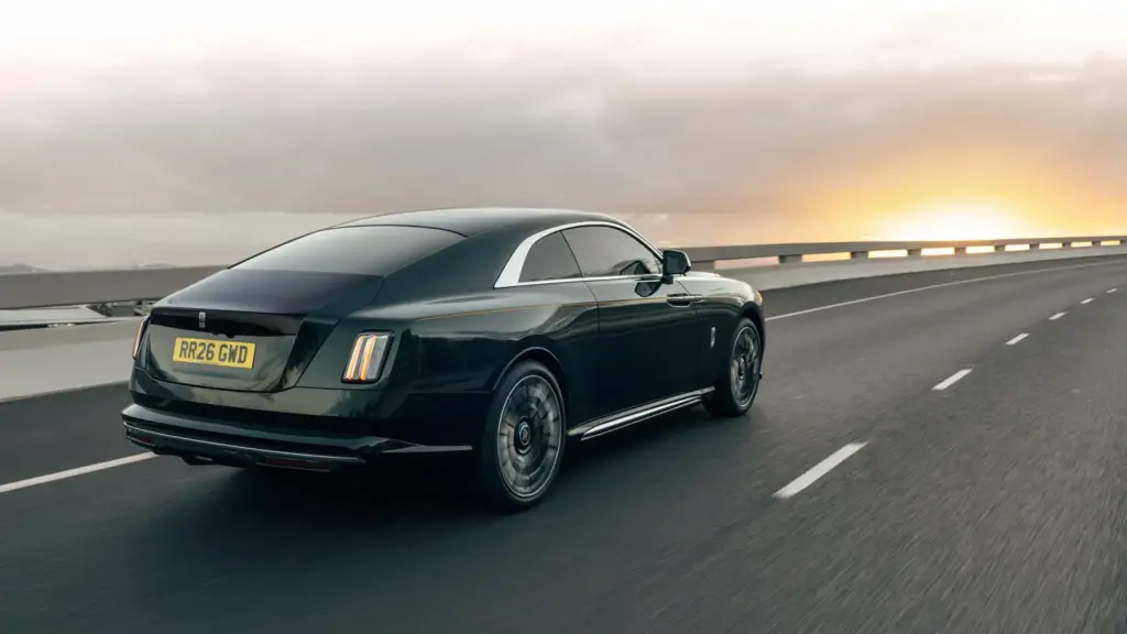ROLLS ROYCE SPECTRE SERIES II 35 Motor16
