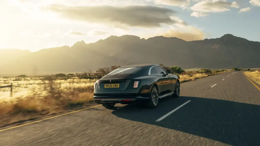 ROLLS ROYCE SPECTRE SERIES II 43 Motor16