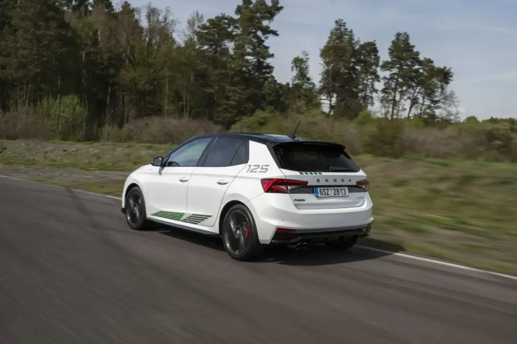El Škoda que celebra los 125 años de historia de la marca en competición 7 Motor16 SKODA FABIA MOTORSPORT EDITION 4 Motor16