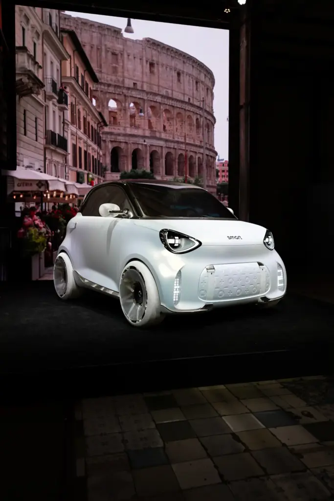 Smart muestra el interior y los detalles técnicos del próximo #2 4 Motor16 SMART CONCEPT 2 1 Motor16