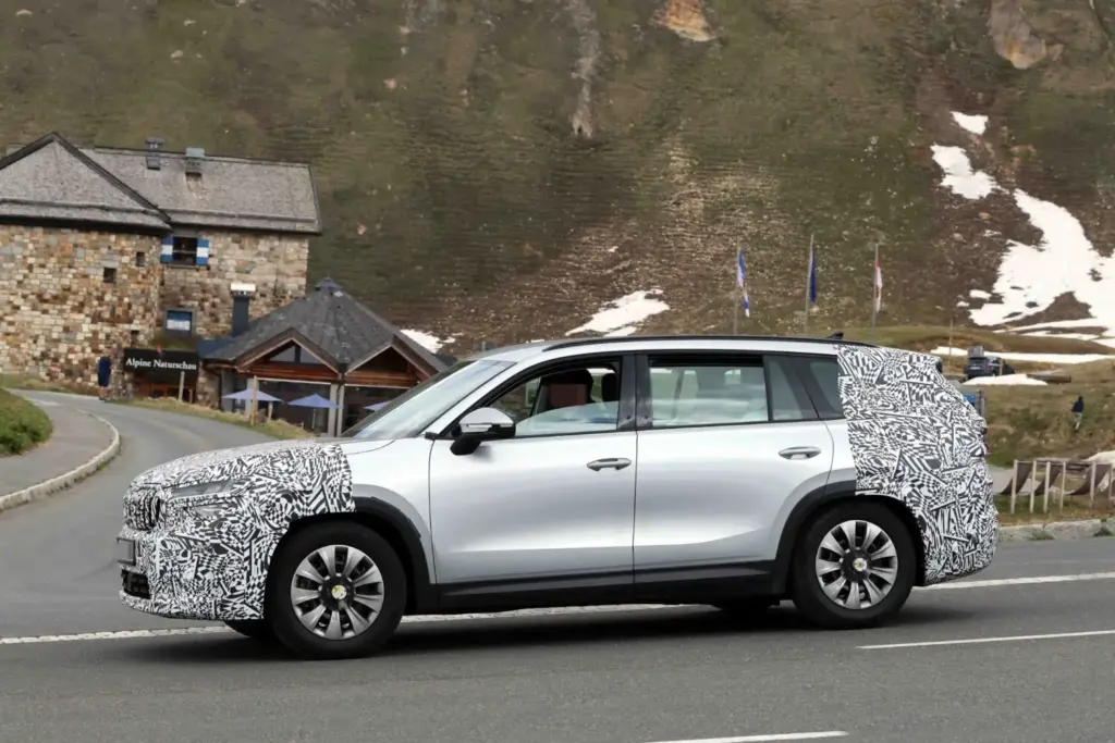 El Škoda Kodiaq 2027 se pone a punto en los Alpes austriacos 18 Motor16 Skoda Kodiaq 2027 16 Motor16