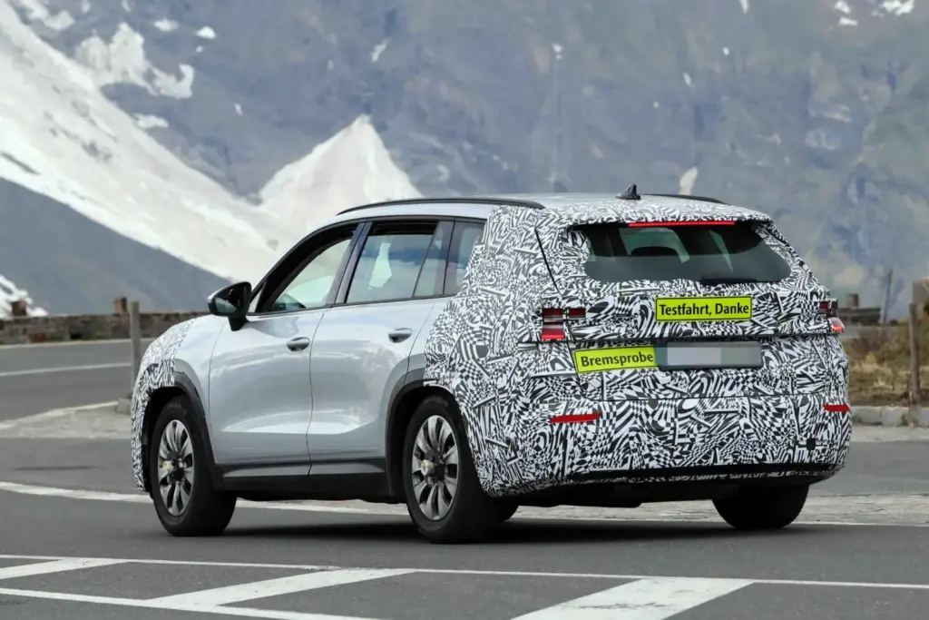 El Škoda Kodiaq 2027 se pone a punto en los Alpes austriacos 27 Motor16 Skoda Kodiaq 2027 25 Motor16