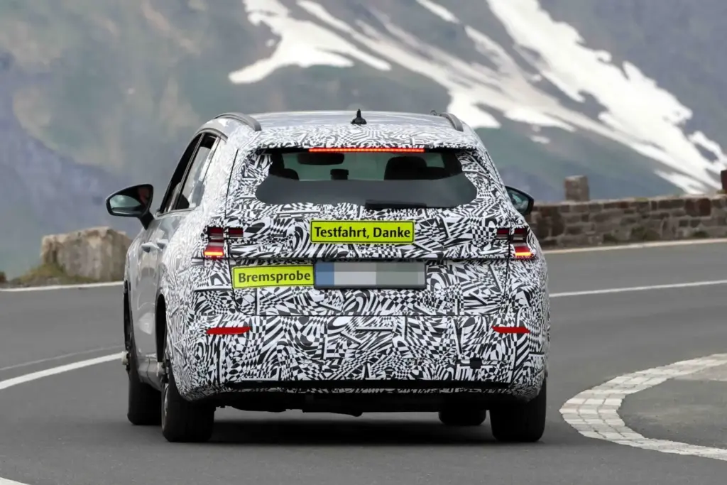 El Škoda Kodiaq 2027 se pone a punto en los Alpes austriacos 29 Motor16 Skoda Kodiaq 2027 27 Motor16