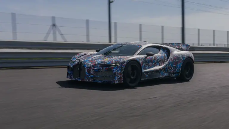 Bugatti Tourbillon y los neumáticos que son pieza clave de la nueva era del hipercoche de Molsheim