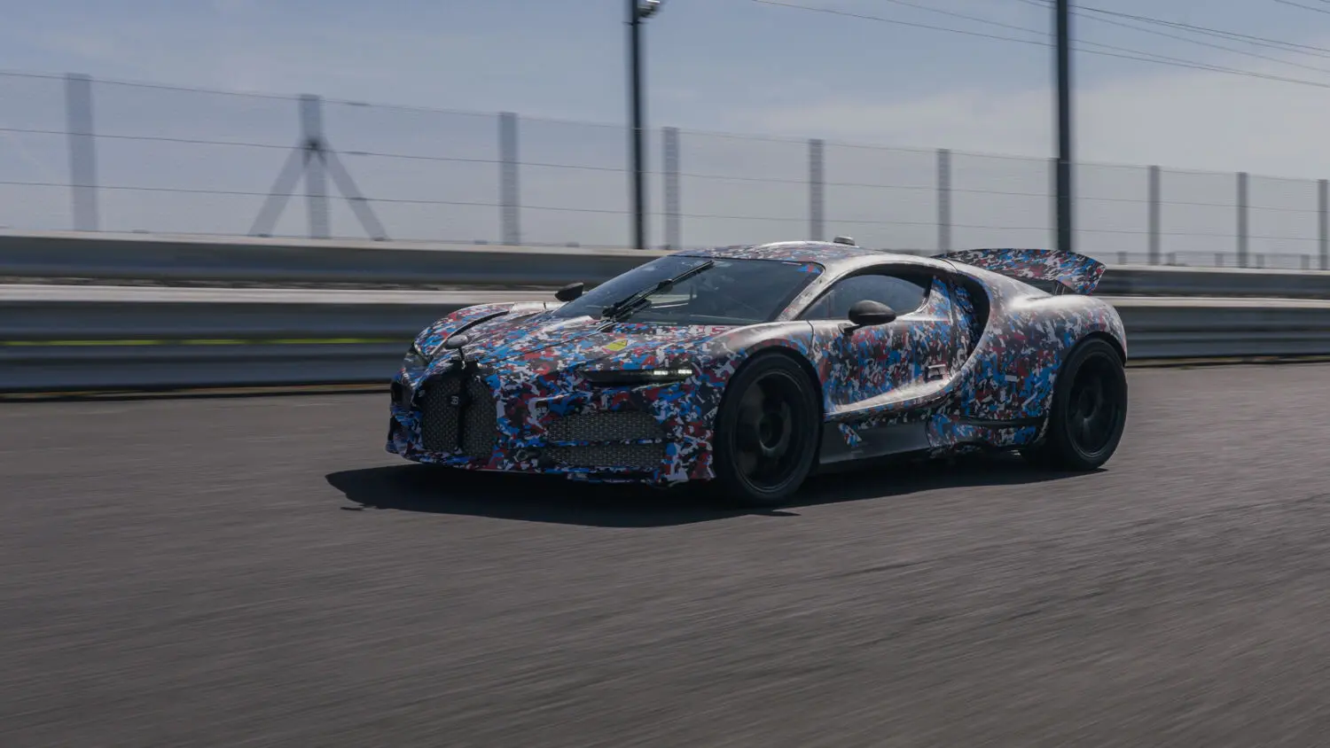 Bugatti Tourbillon y los neumáticos que son pieza clave de la nueva era del hipercoche de Molsheim