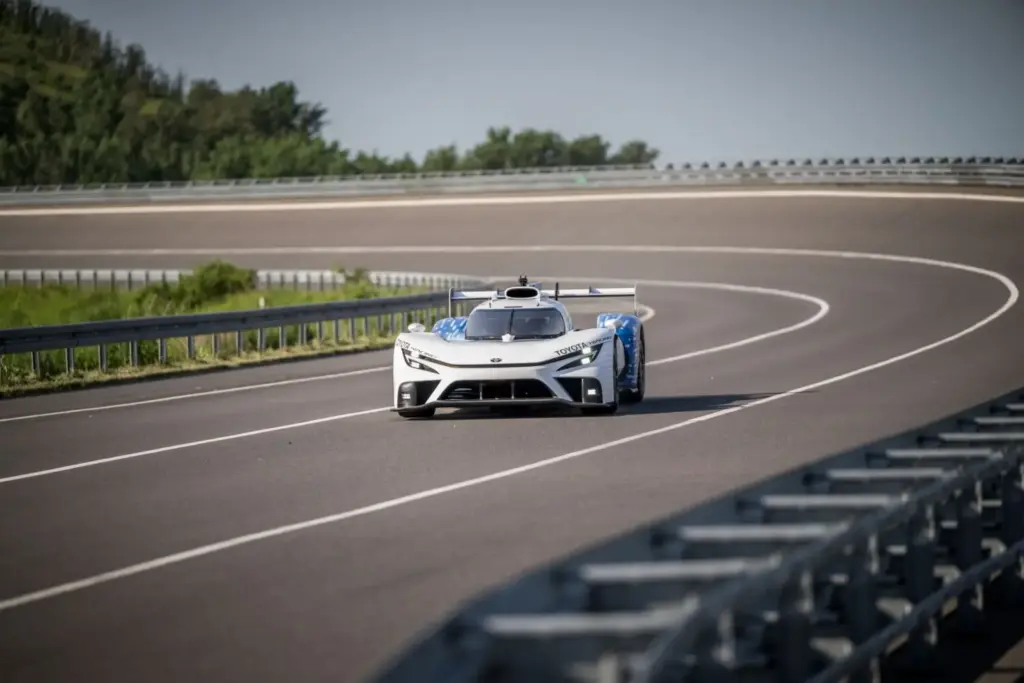 Toyota TR LH2: El prototipo de hidrógeno que rodará en Le Mans 2026 7 Motor16 Toyota TR LH2: El prototipo de hidrógeno que rodará en Le Mans 2026