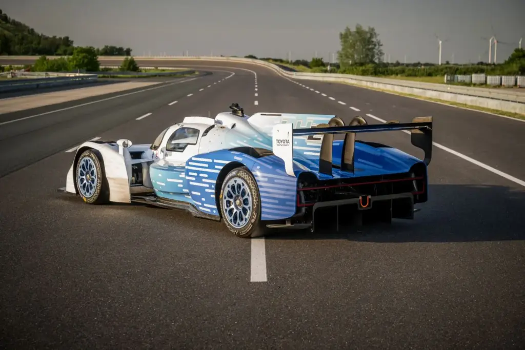 Toyota TR LH2: El prototipo de hidrógeno que rodará en Le Mans 2026 4 Motor16 Toyota TR LH2: El prototipo de hidrógeno que rodará en Le Mans 2026