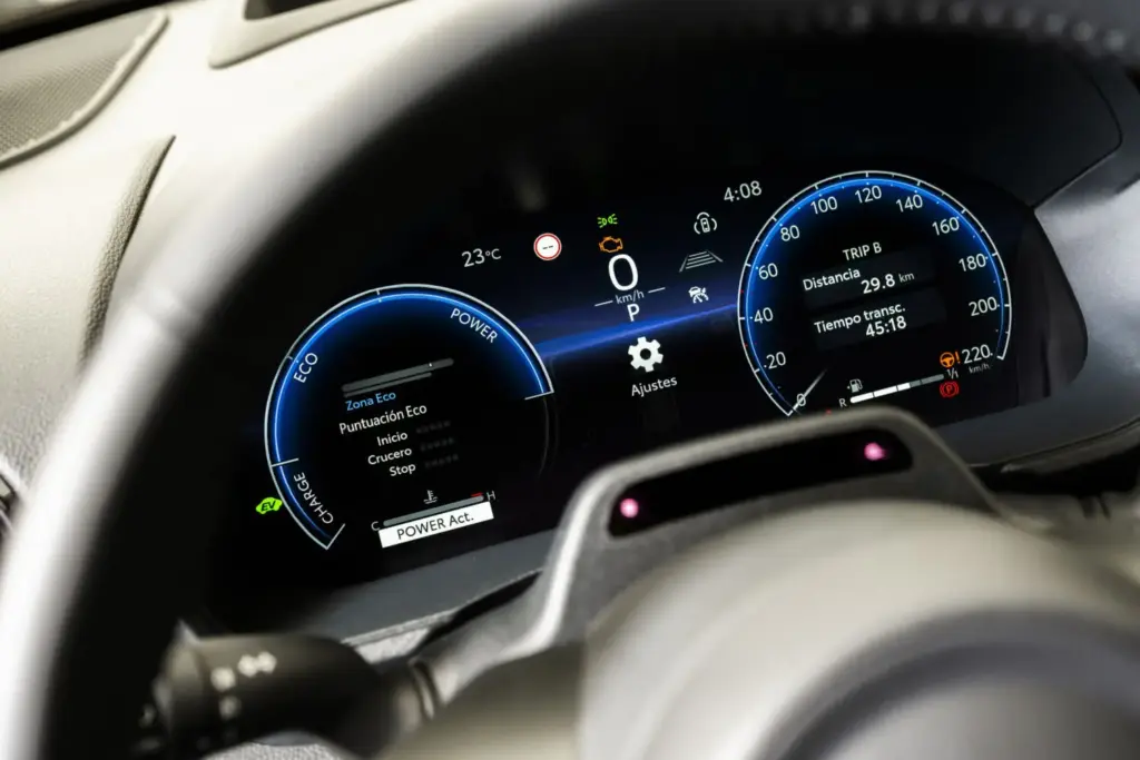 Toyota Yaris Cross 36 Motor16