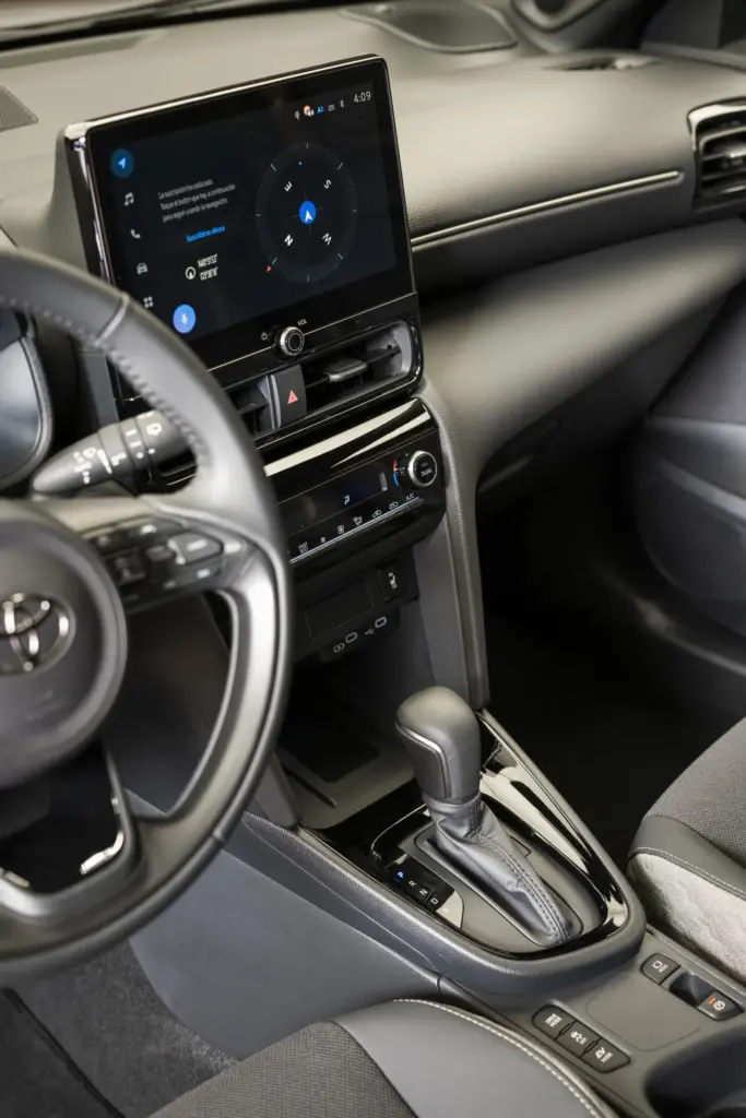 Toyota Yaris Cross 38 Motor16