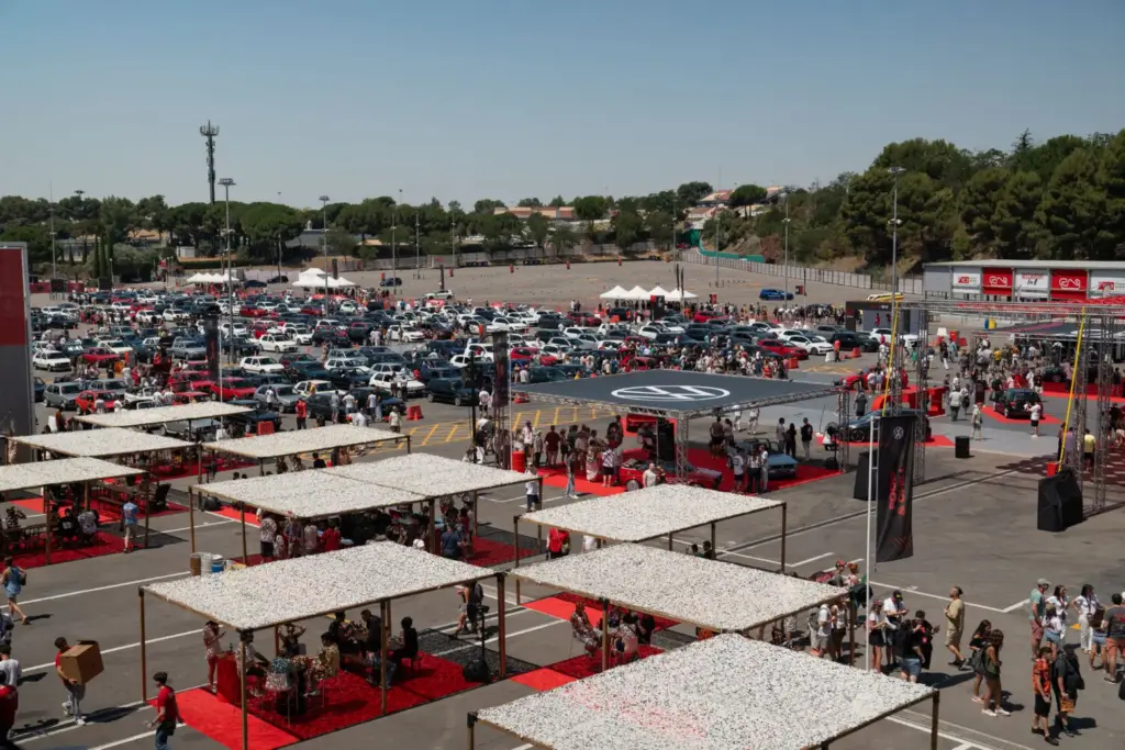 Volkswagen GTI 50 Fest en Montmelo 15 Motor16