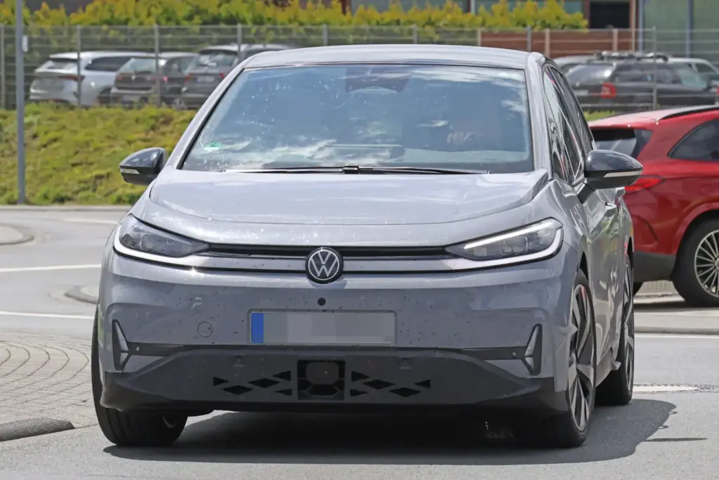 Volkswagen ID.3 Neo GTI 2027 espia 2 Motor16