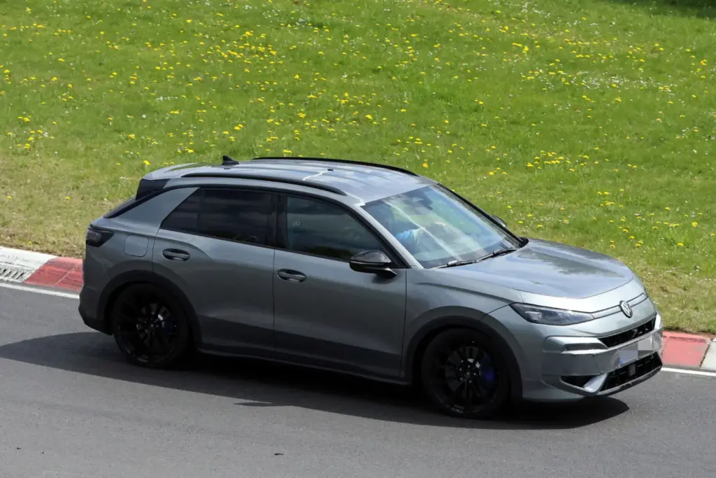 Volkswagen T ROC R 4 Motor16