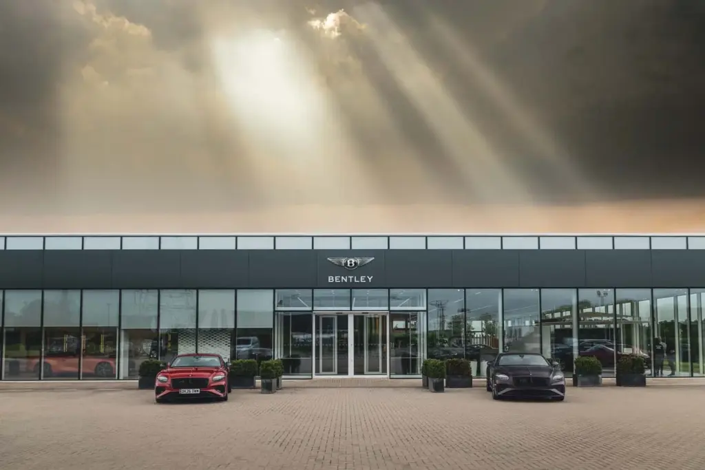Bentley abre al público su centro de visitantes en Crewe, hasta ahora reservado para clientes 1 Motor16 Bentley, Crewe, visita