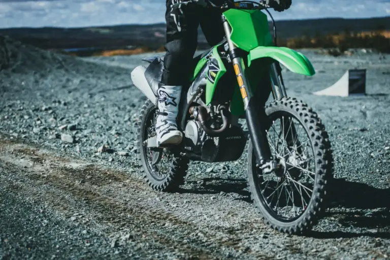 Botas Alpinestars Tech 7 Enduro Drystar: El truco para que dejen de ser duras y sean cómodas
