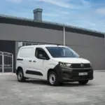 Citroën Berlingo Van First y Opel Combo Start: furgonetas de acceso con escritorio móvil desde 22.400 €