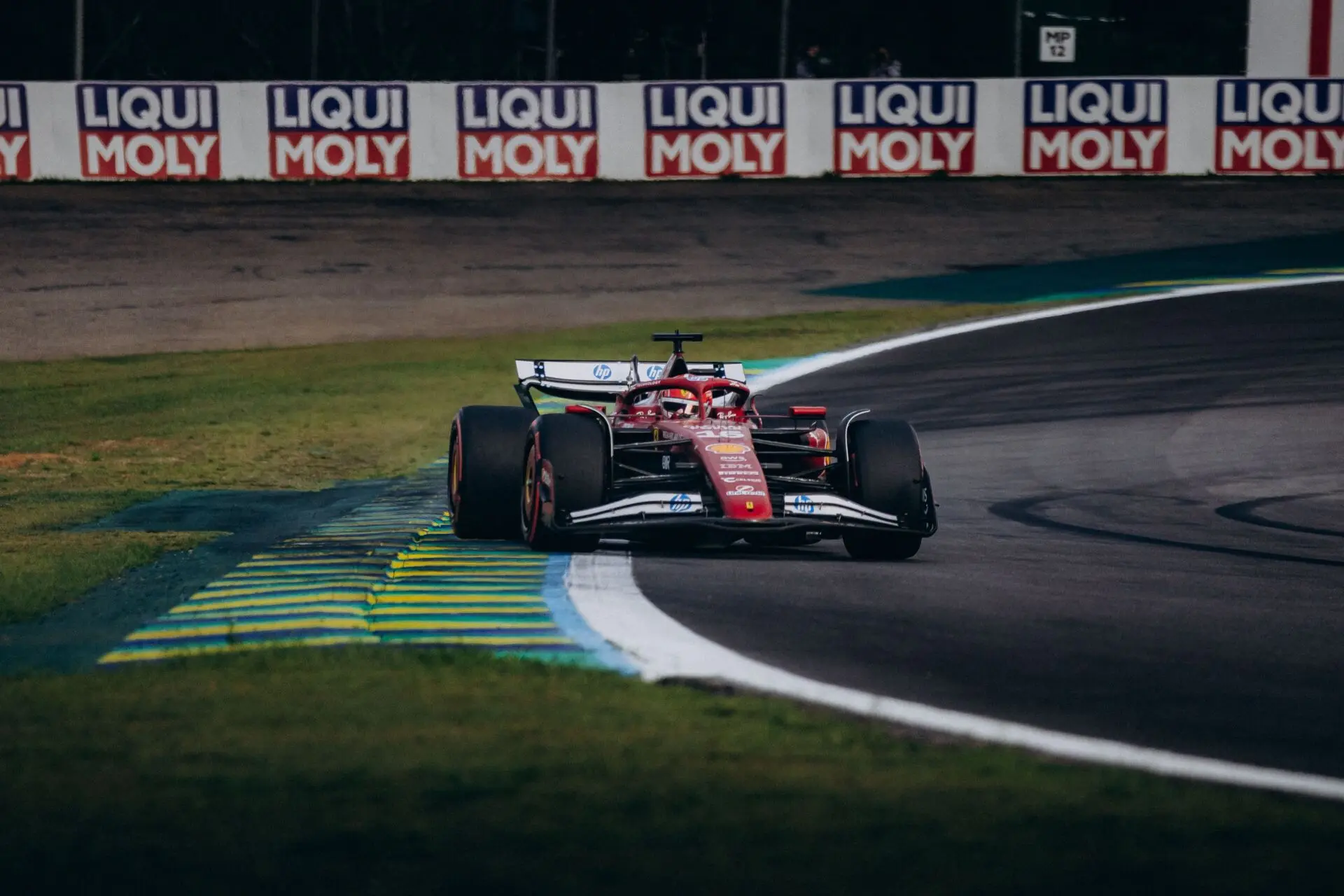 McLaren reconoce que Ferrari tiene el mejor chasis de la F1 tras Barcelona 1 Motor16 McLaren Ferrari chasis