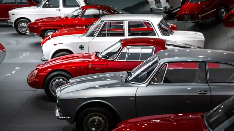 80 años de historia de Alfa Romeo en imágenes: del 24 HP al Giulia pasando por la Disco Volante