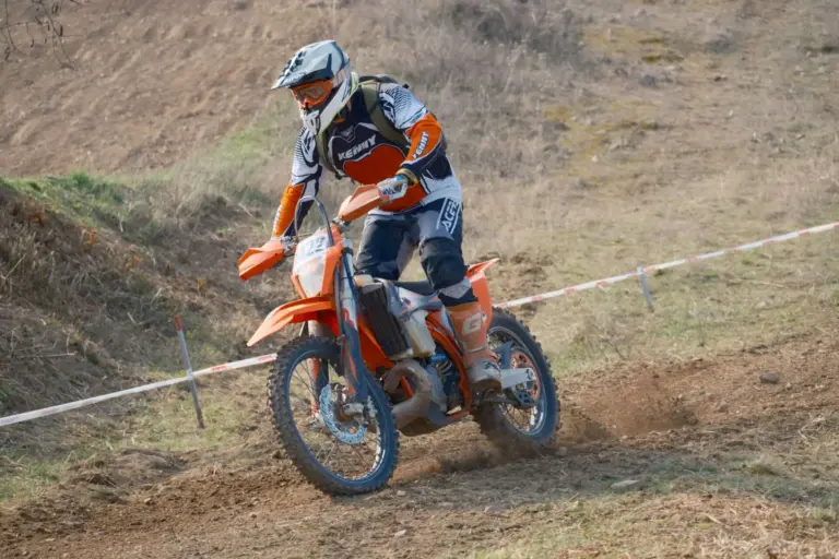 Husqvarna lanza una campaña de revisión para Enduro y Cross Country 2022-2024 por frenos Braktec