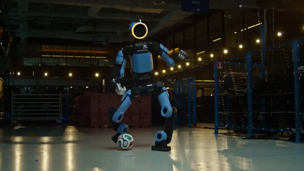 hyundai mundial futbol campana atlas robot2 Motor16