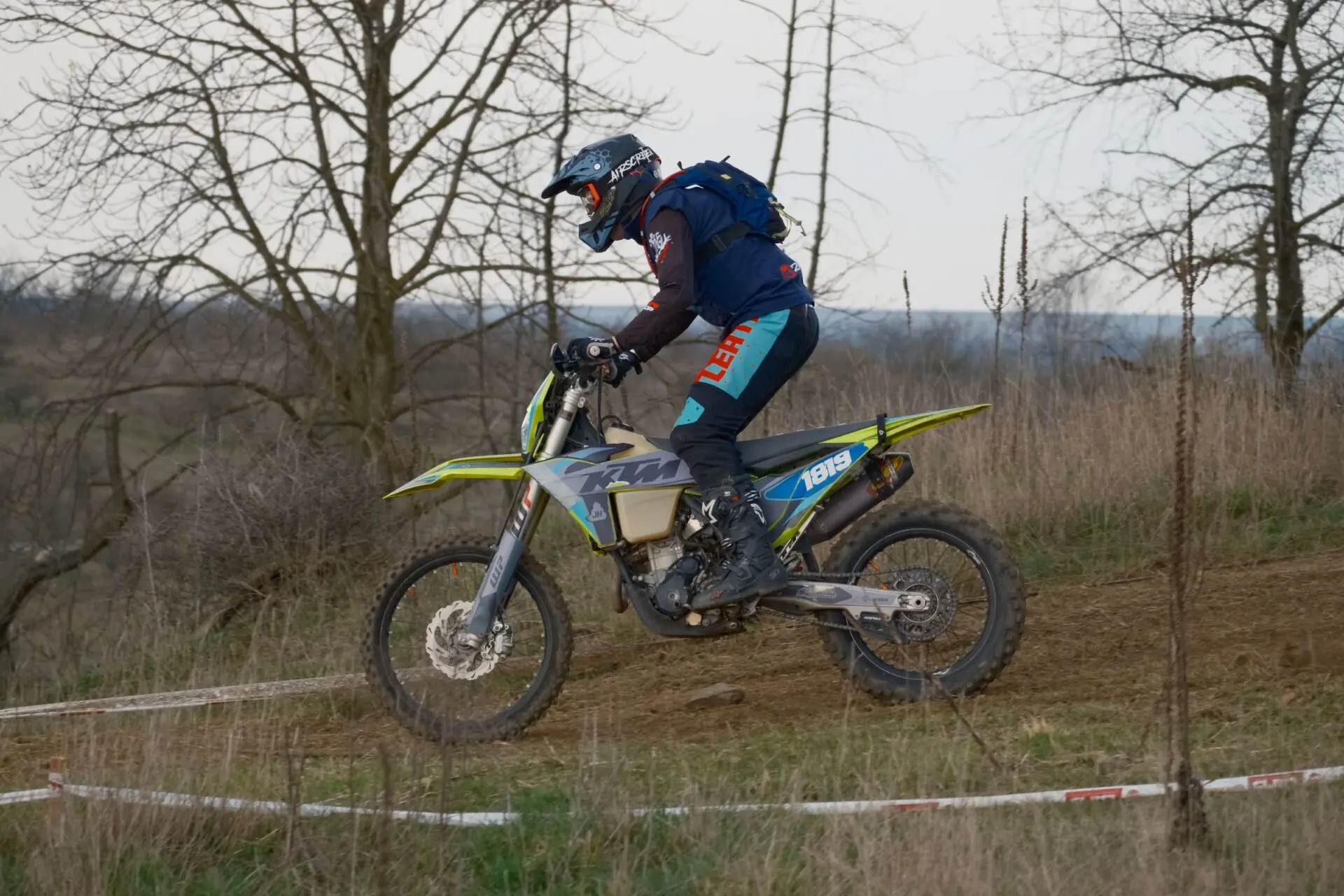 Husqvarna Enduro 2027: la renovación que revoluciona el off-road con ocho modelos y WP XACT 1 Motor16 gama enduro 2027