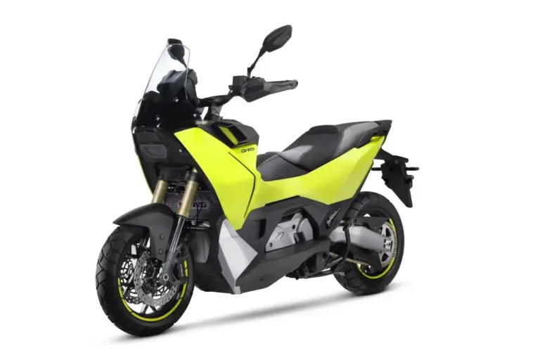 Kymco registra CV-X45: el scooter adventure de 34 CV que desafía a la Honda X-ADV