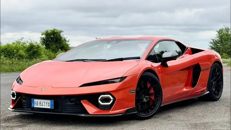 Harry’s garage analiza el Lamborghini Temerario híbrido, una decepción pese a su precio y sus 920 CV