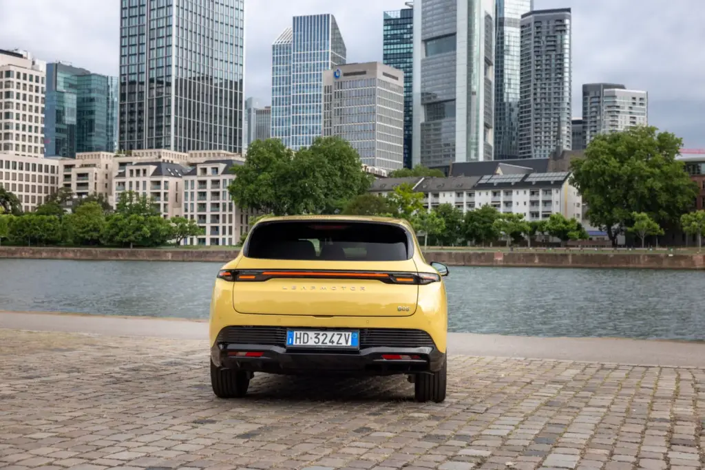 Primera prueba del Leapmotor B05: Compacto eléctrico afinado en Europa 26 Motor16 leapmotor b05 amarillo 2 Motor16