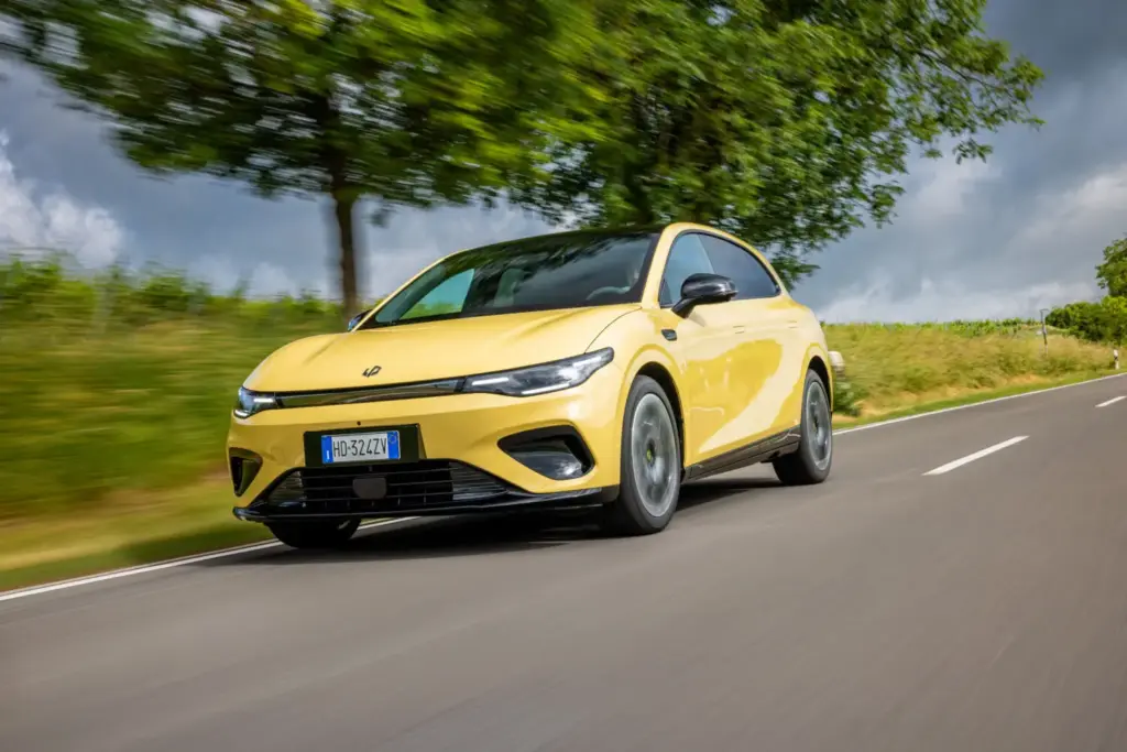 Primera prueba del Leapmotor B05: Compacto eléctrico afinado en Europa 48 Motor16 leapmotor b05 amarillo dinamico 14 Motor16