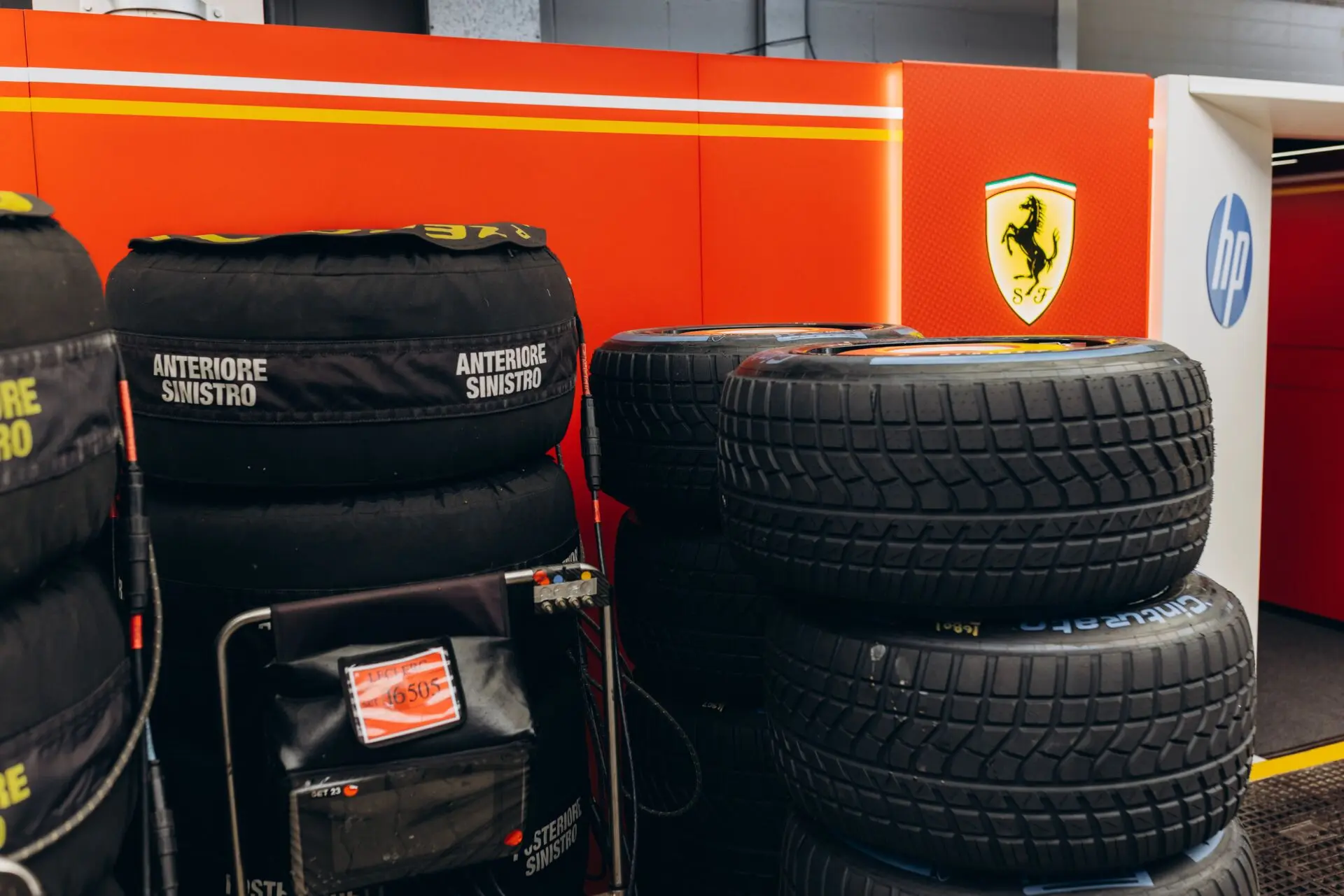 Llantas canalizadas Ferrari F1: la innovación tras la primera victoria de Hamilton 2 Motor16 Ferrari Barcelona 2026