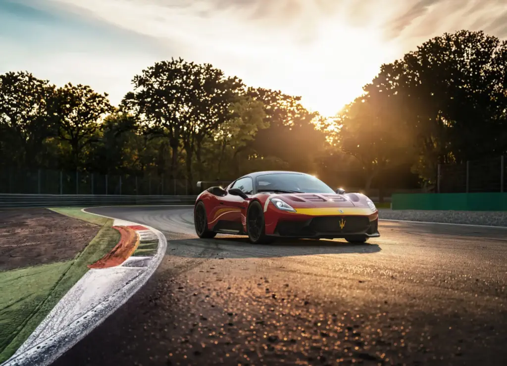 El Maserati GT2 vuelve a Monza con libreas que homenajean al mítico Juan Manuel Fangio 3 Motor16 El Maserati GT2 vuelve a Monza con libreas que homenajean al mítico Juan Manuel Fangio