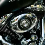 Moto Guzzi patenta un sistema híbrido para su V-Twin de 1042 cc que recupera el par perdido