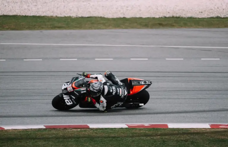 MotoGP cambia el espacio en la parrilla desde Alemania tras el caos de Montmeló