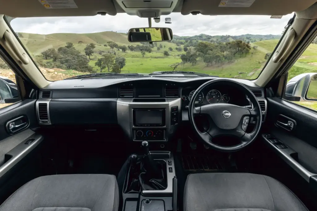 nissan patrol historia v8 australia espana zona franca 100 Motor16